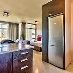 Cascades 608 Studio In Green Point